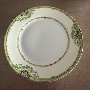 17 Noritake Surrey bread plates